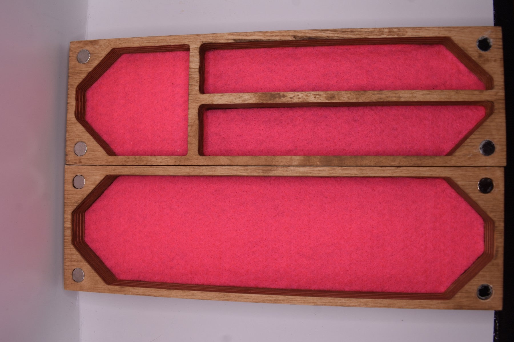 set=3 | finish=olm| felt=neon fuchsia| angle=top